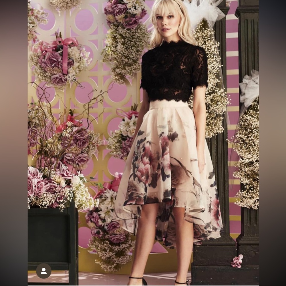 Honey Store Sheer Lace Crop Top